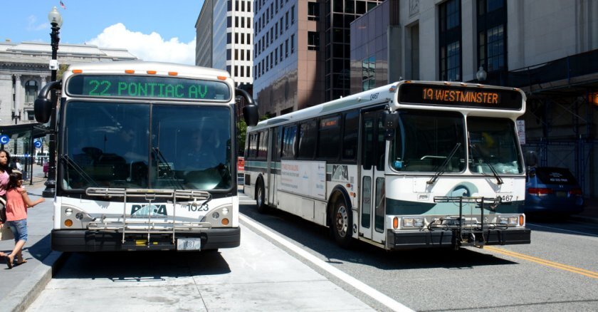 RIPTA buses