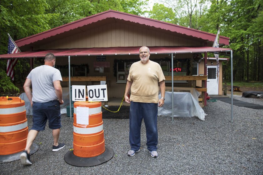 25-2005-adk-donut-shop-04a.jpg