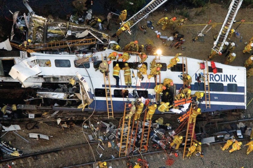 train-crash-los-angeles.jpg