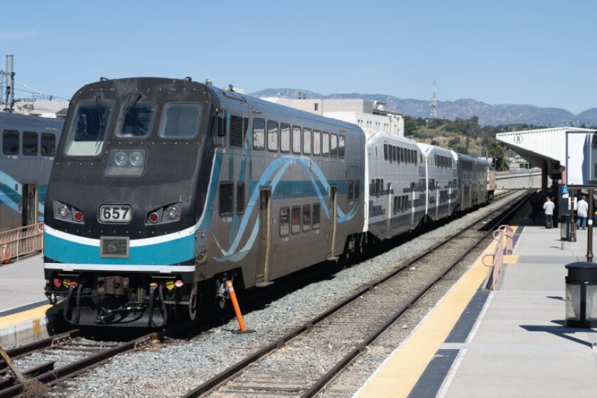 metrolink-los-angeles-train.jpg