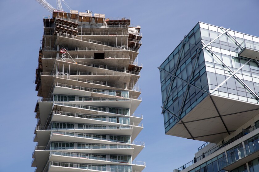 gov07-33-feature-toronto.jpg