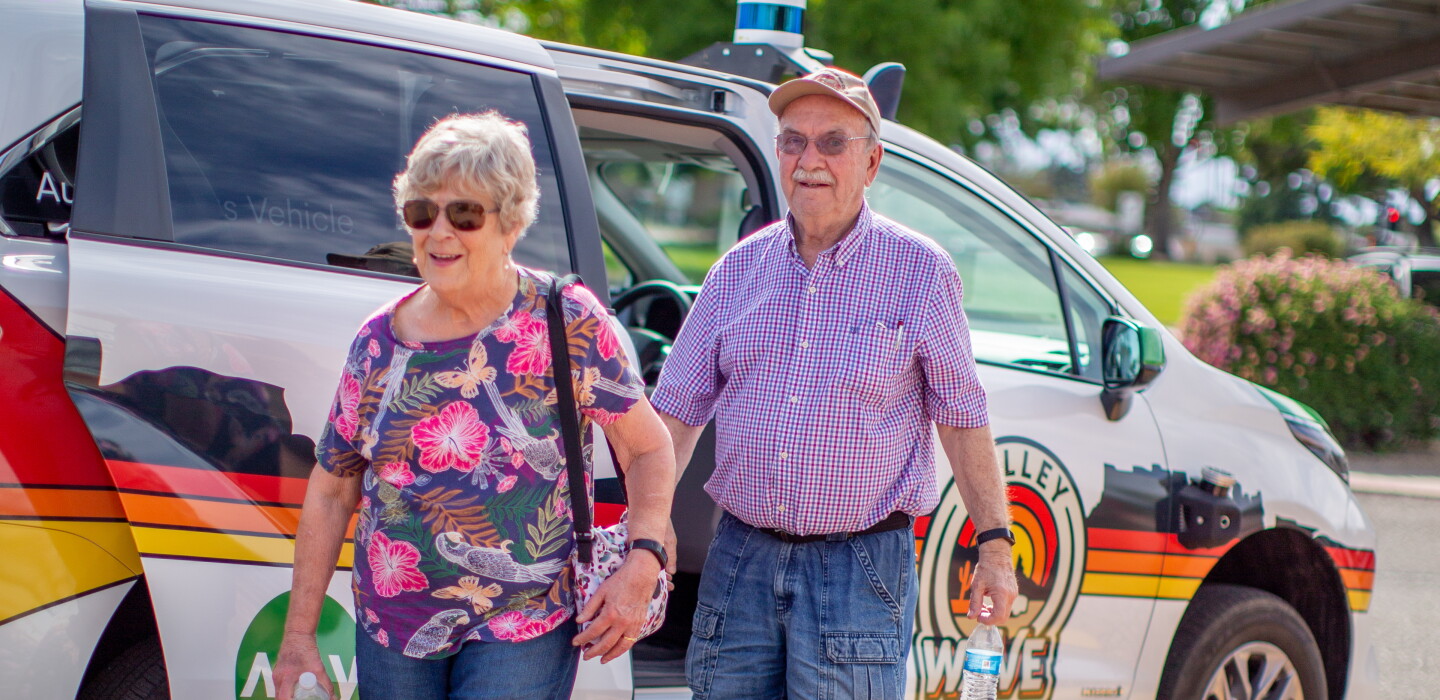 Autonomous Shuttle Project Launches in Arizona Retirement City - Vimarsana News