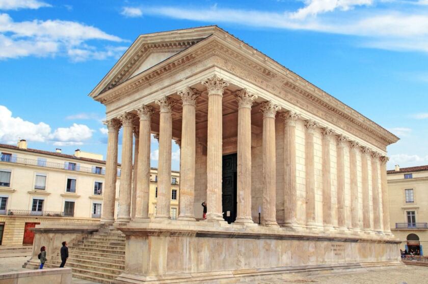 maison carrée.jpg