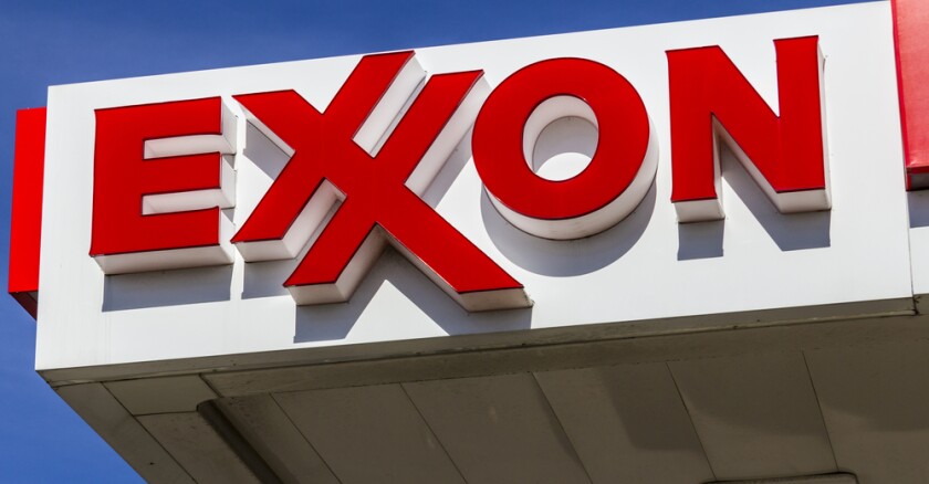 Indianapolis,-,Circa,February,2017:,Exxon,Retail,Gas,Location.,Exxonmobil