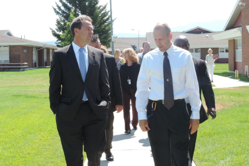 prison-visit-governor-staff.jpg