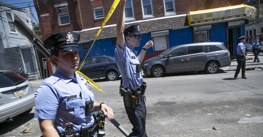 US-NEWS-PHILLY-POLICE-OFFICERS-1-PH