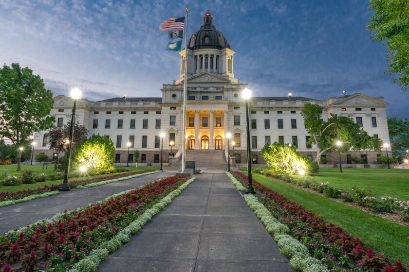 South+Dakota+state+capitol+building