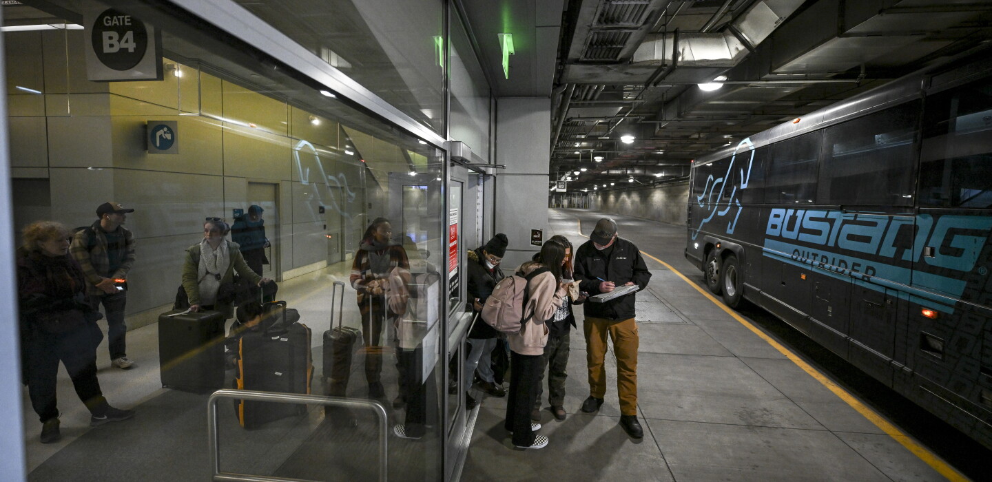 How Colorado Built a Bustling Intercity Bus Service How Colorado Built a Bustling Intercity Bus Service
