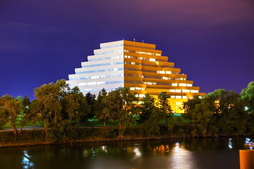 SHUTTERSTOCK_CA_SACRAMENTO_ZIGGURAT