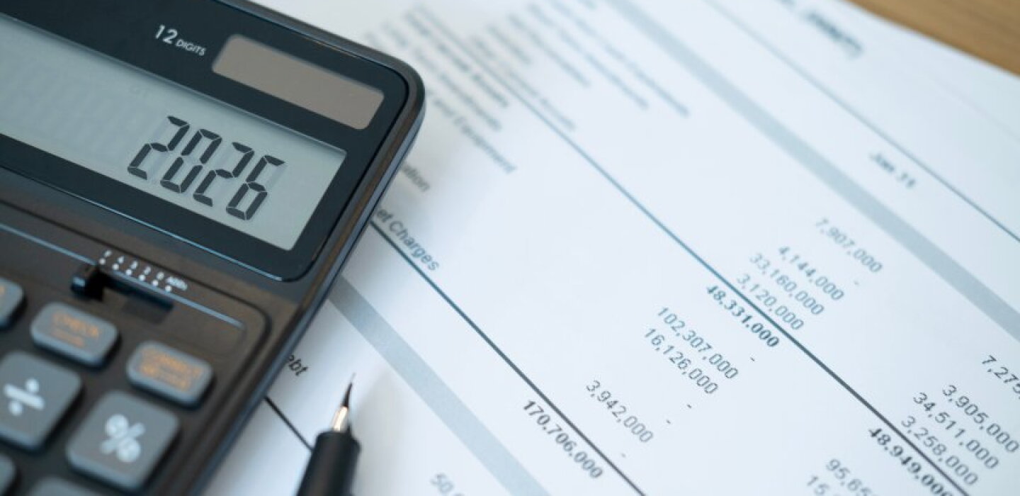 2026 Finance Outlook: AI, Tariffs, and Limited Tax Cut Impact - finance news