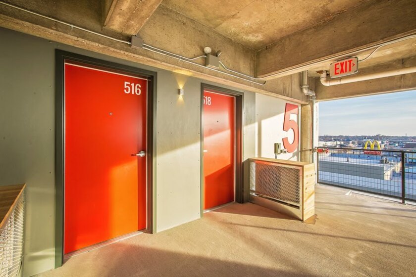 gov08-50-feature-garages-3.jpg
