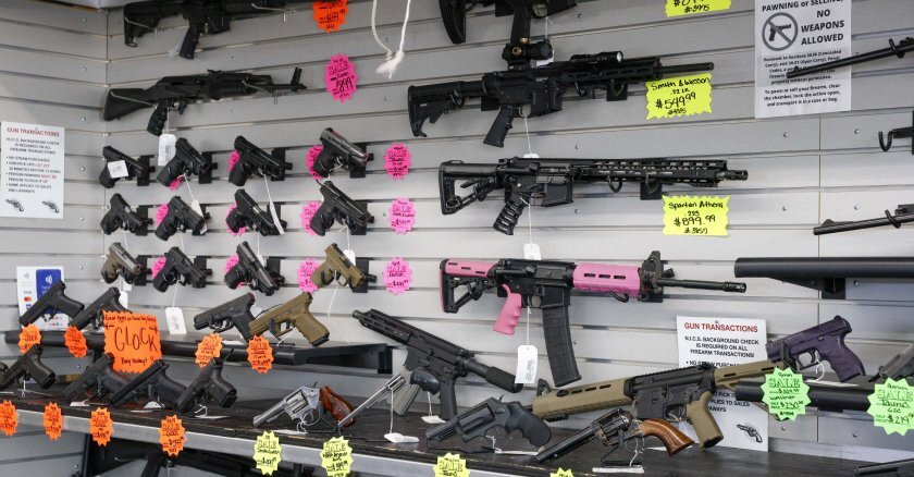 Guns on display in Texas store