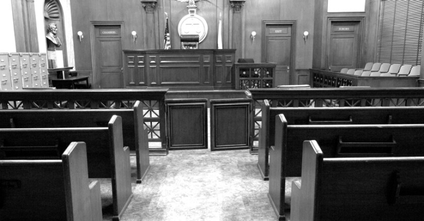 courtroom-black-white