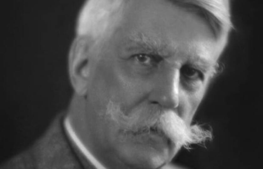 holmes1.jpg