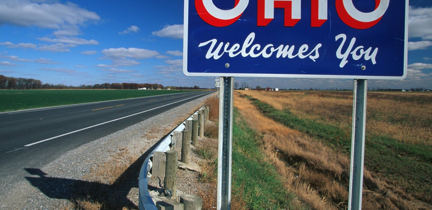 אוהיו מציעה חוק חדש: סימון תוכן AI וחיזוק הענישה על דיפ פייקים