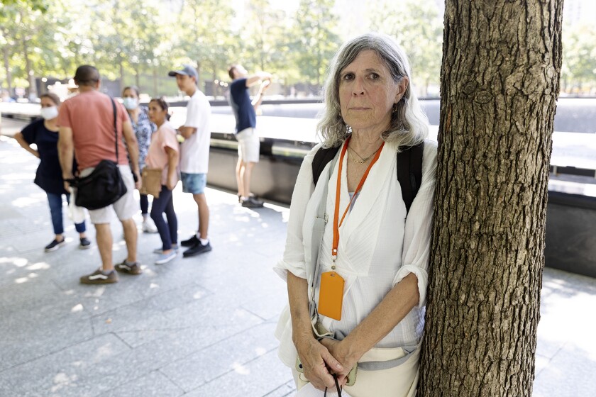 Tour Guide 040a.jpg