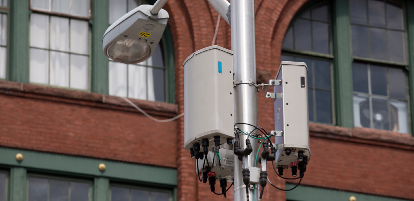 FCC Sets Rules for 5G Infrastructure, Limiting State and Local Control - Vimarsana News