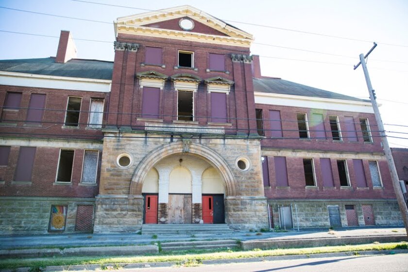 gov02-40-feature-segregationschools.jpg