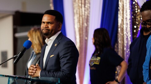 Aurora Mayor Richard Irvin speaks with supporters after conceding to challenger John Laesch during a watch party at his election headquarters on April 1, 2025, in Aurora, Illinoiis. (Armando L. Sanchez/Chicago Tribune/TNS)