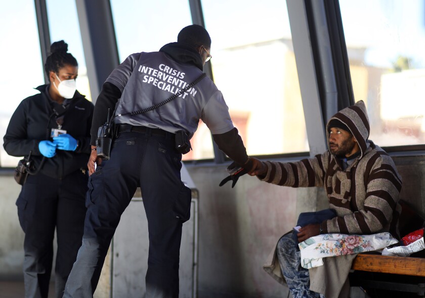 US-NEWS-RUNNING-TRAINS-WHILE-HELPING-THOSE-1-SJ.jpg