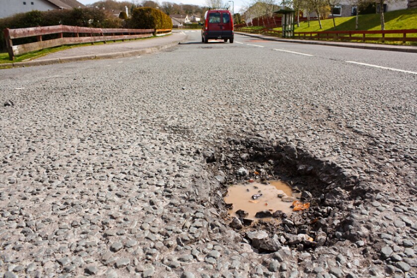pothole.jpg